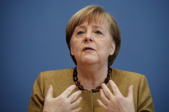 Дългогодишната бивша канцлерка на Германия Ангела Меркел днес беше порицана